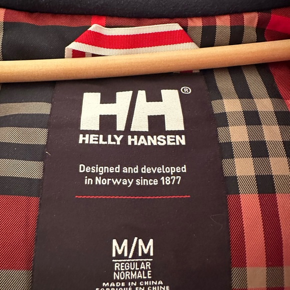 Helly Hansen Winter Jacket - Picture 9 of 9